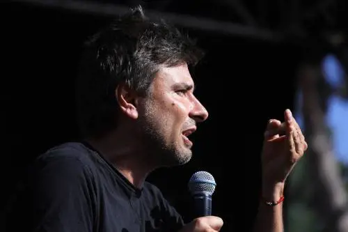 Ora la base grillina si sente frastornata. Sempre più peones attratti da Di Battista
