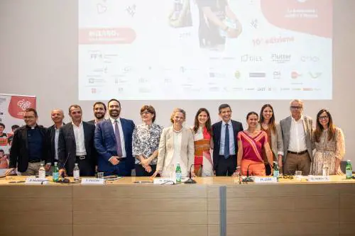 Solidarietà, il premio "Costruiamo il Futuro" alla decima edizione: un sostegno concreto a 100 associazioni