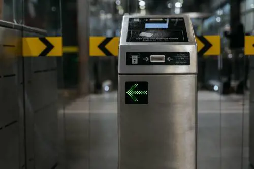 Trenord, con pay&go il treno si paga contactless: il sistema al via sulla Milano Cadorna-Como lago