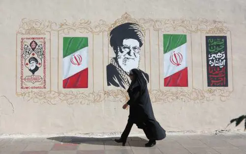 Usa e Iran, escalation senza freni: raid sulle infrastrutture e basi americane nel mirino. E Axios rivela: decine di aerei cisterna verso Israele