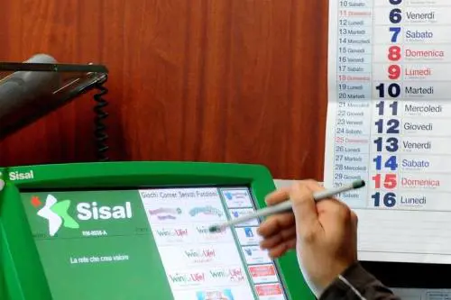 SuperEnalotto, il Jackpot in palio supera 196 milioni