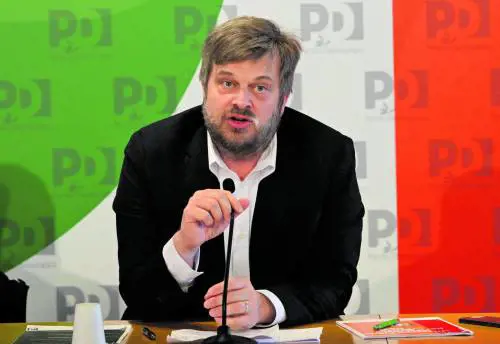 Dalle piscine chiuse alla cultura, Majorino sconfessa giunta Sala (e Pd)