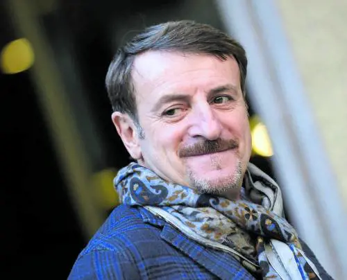 All'aperto e gratis. Il teatro con l'Apecar firmato da Poretti