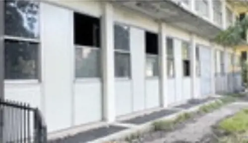 Basta un salto per "occupare" l'ex centro civico di viale Ungheria