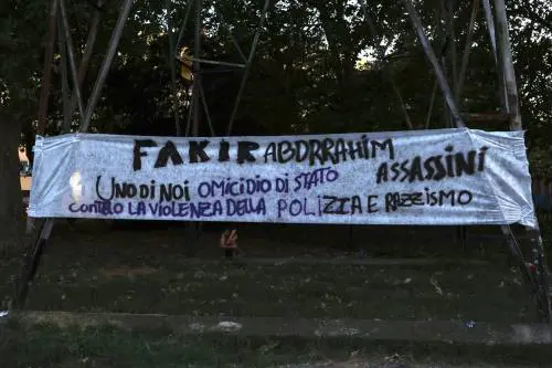 Droga, resistenza a pubblico ufficiale e lesioni, tutti i precedenti di Fakir