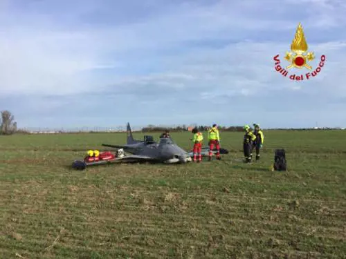 Un aereo biposto si schianta nel Veneziano: due morti