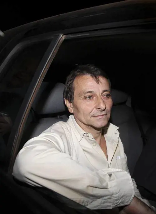 Battisti, Bolsonaro: "Abbiamo già molti banditi, portate via questo criminale"