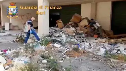 Polignano, messa sotto sequestro discarica abusiva