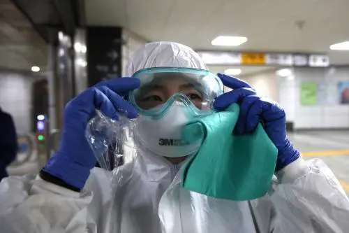 L'Oms preoccupata per virus: "Il tempo per fermarlo sta scadendo"