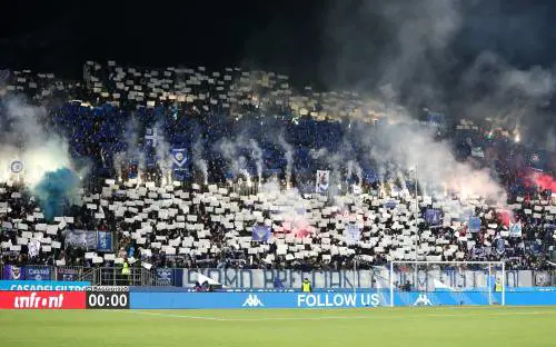 "Napoletano coronavirus", il coro choc dei tifosi del Brescia