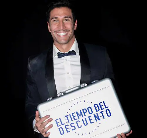 Gianmarco Onestini trionfa in Spagna e presenta Adara alla famiglia