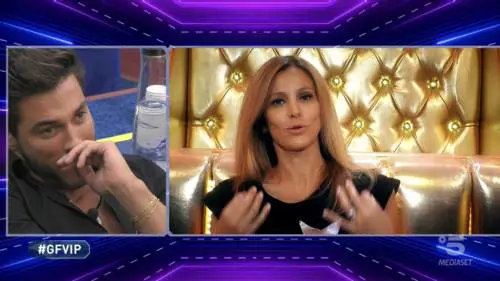 Gf Vip, Andrea Denver si dichiara alla Volpe: "È la mia donna ideale"