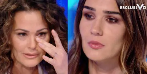 Samantha De Grenet rompe il silenzio sul suo tumore: "Ho preso un cazzotto in faccia"