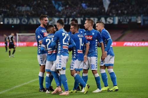 Napoli, manita all'Empoli: gli azzurri stendono 5-1 i toscani