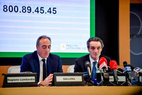 Coronavirus, scontro tra la Regione Lombardia e Conte: "Attacco ignobile"