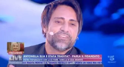 Pietro Delle Piane ha riconquistato la Elia: "La nostra quarantena a luci rosse"