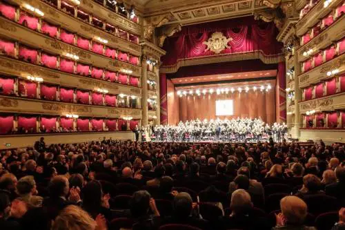 "Scala, amianto nel sipario e in sala"