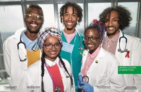 Toscani e Benetton ci ricascano: altre foto dell'Italia multietnica