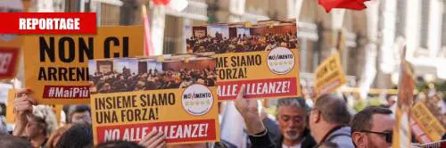 "Basta con queste alleanze": la piazza processa i 5 Stelle