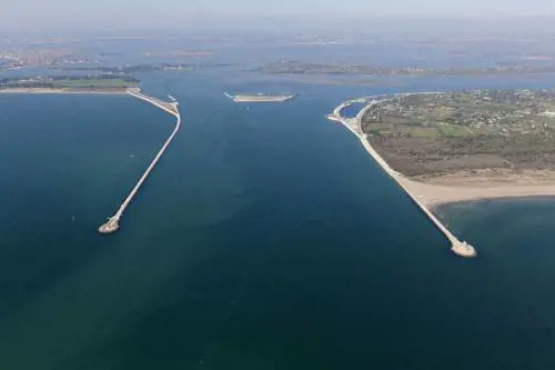 Venezia va sott’acqua. E il Mose è fermo