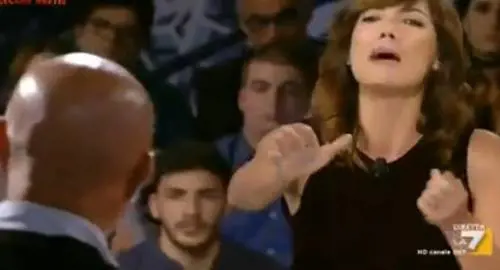 Piazzapulita, scontro tra Minniti e la Petrini: "Lei è salviniana...?"