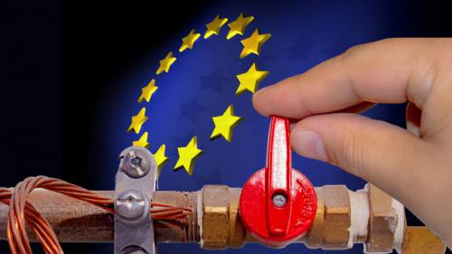 “Tagliate il gas del 15% da agosto”. Il piano choc dell’Ue