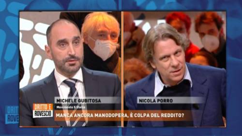 “È fottuto”, “Mi fa impazzire”. Ed è scontro sul reddito grillino