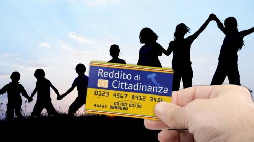 Inventa 6 figli per intascare il reddito di cittadinanza