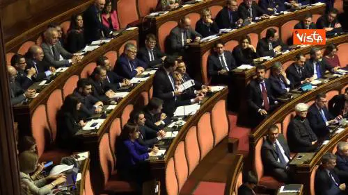  Banchi del Governo vuoti in Senato durante il discorso di Salvini 