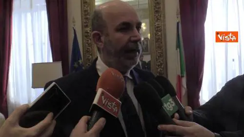  Coronavirus, Crimi: “Governo ha messo in campo tutte le misure necessarie”