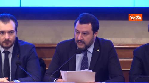 Salvini: "Se Conte vuole contattarmi può farlo, basta che chiami il numero giusto"