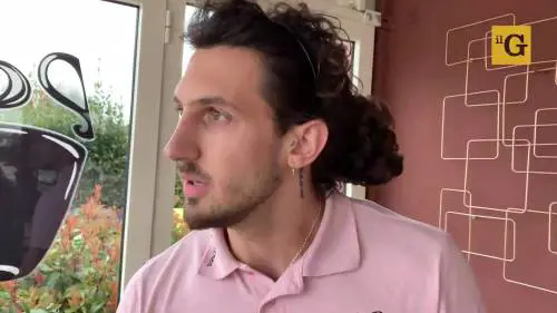 Andrea sfida la psicosi: "Io non chiudo. L'Italia deve reagire"