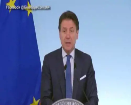 Coronavirus, Conte: "Stanziati altri 25 miliardi"