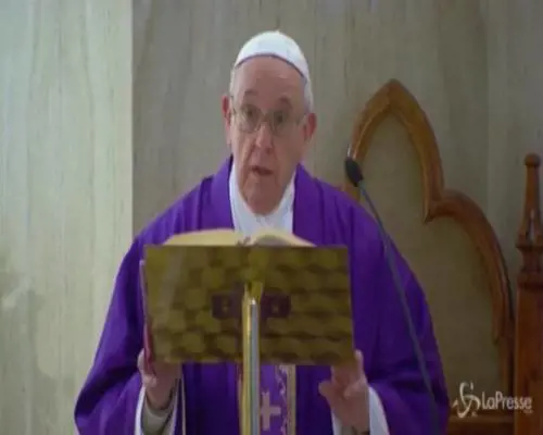 Coronavirus, Papa: "Preghiamo per governanti che devono prendere decisioni impopolari"