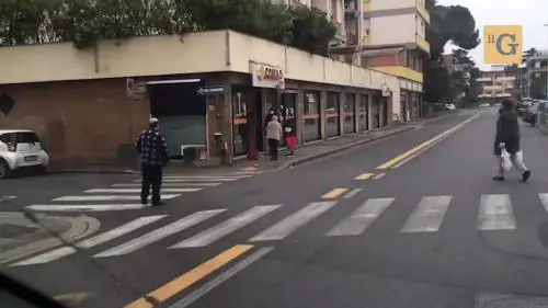 Il Coronavirus ci ha isolati, viaggio in una Firenze deserta