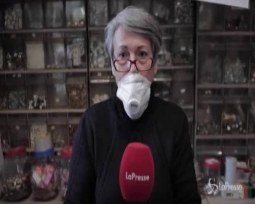 Consegne a domicilio, gli esercenti: "Chiamate i negozi sotto casa"