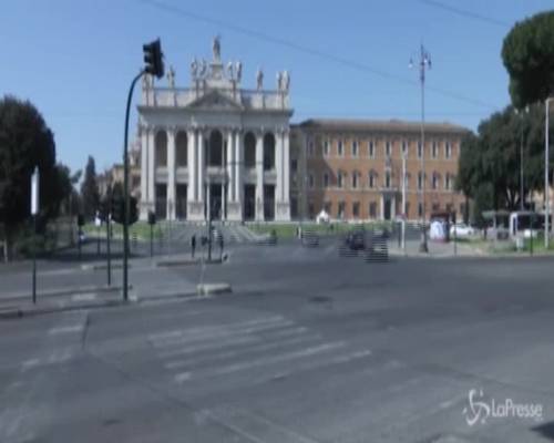 Coronavirus, il timelapse di una Roma deserta