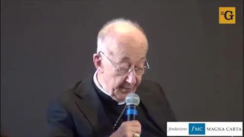 Camillo Ruini si schiera contro l'eutanasia