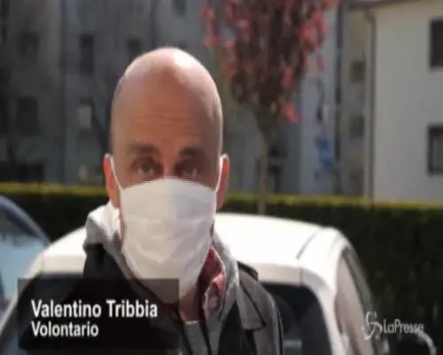 Coronavirus: Bergamo deserta, in giro solo i volontari
