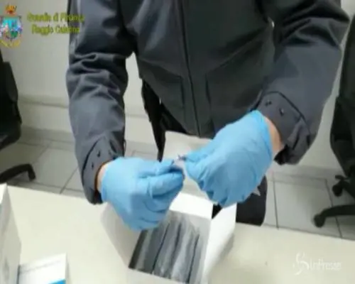 Reggio Calabria, sequestrati 900 tamponi illegali