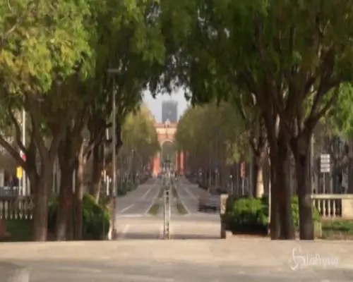 Barcellona deserta per il lockdown, il time-lapse è da brividi