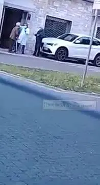 Lecce, medico aggredisce paziente anziano