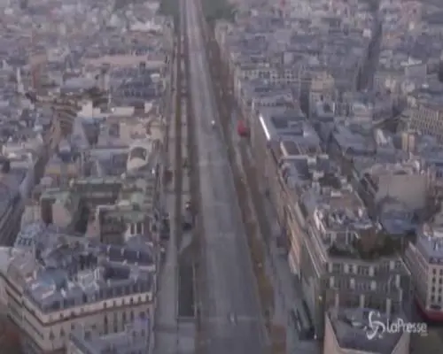 Parigi ai tempi del virus, raccontata dalle immagini di un drone