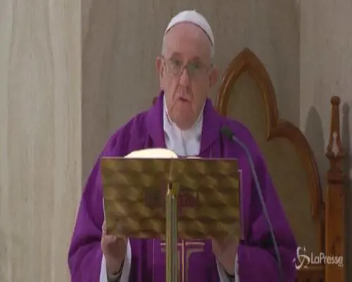 Papa: "Preghiamo per chi ha subito una sentenza ingiusta"