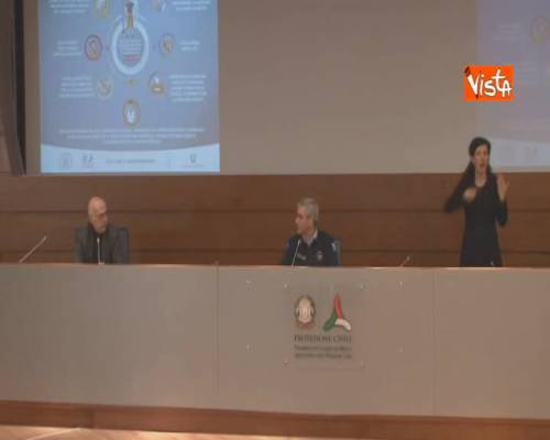 Coronavirus, Rezza (Iss): "Flessione non è tana libera tutti"