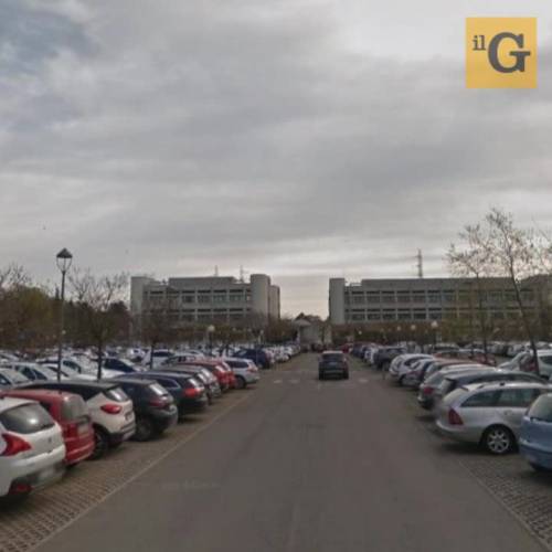 Infermiera aggredita nei parcheggi del Maggiore di Parma: arrestato nigeriano