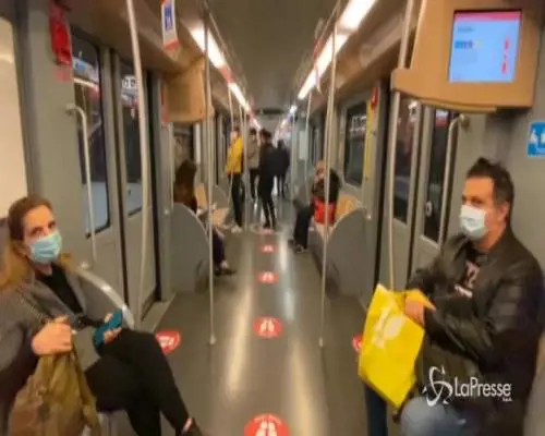 Ecco come si viaggerà sulla metro di Milano nella fase 2