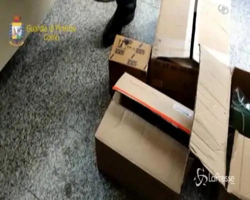 Como, false attestazioni su import mascherine: un arresto