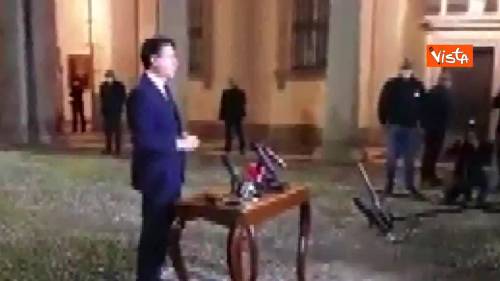 Conte replica a giornalista su zone rosse: "Quando sarà al governo scriverà lei i decreti"