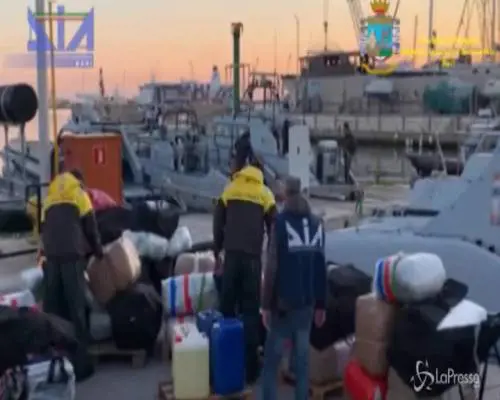 Bari, sequestrata una tonnellata di droga